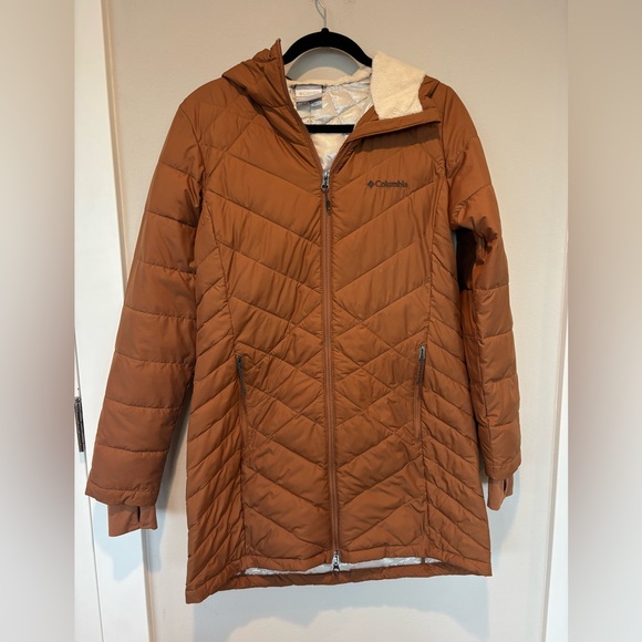 Columbia Jackets & Blazers - Columbia Women's Rust/ Puffer Jacket Medium